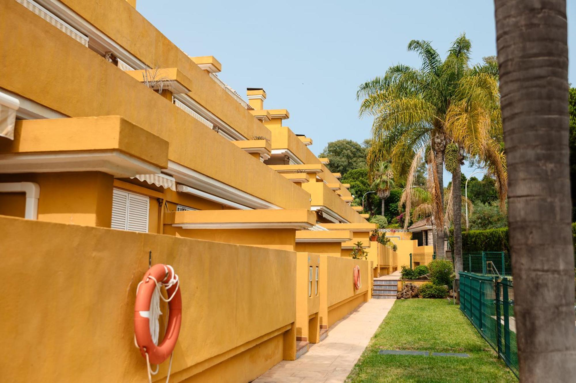 Apartamento Apartment, Close To Beaches, Restaurants And Supermarkets, In Urb. Park Beach, Elviria *