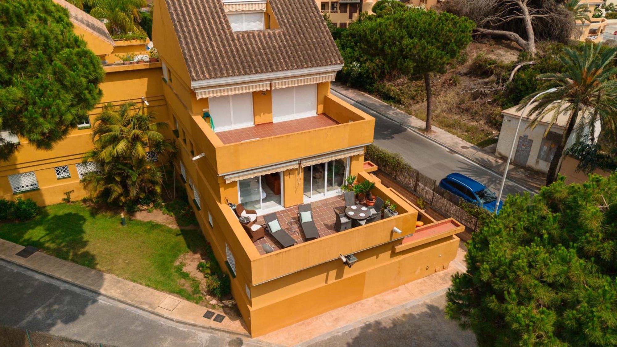 Apartment, Close To Beaches, Restaurants And Supermarkets, In Urb. Park Beach, Elviria