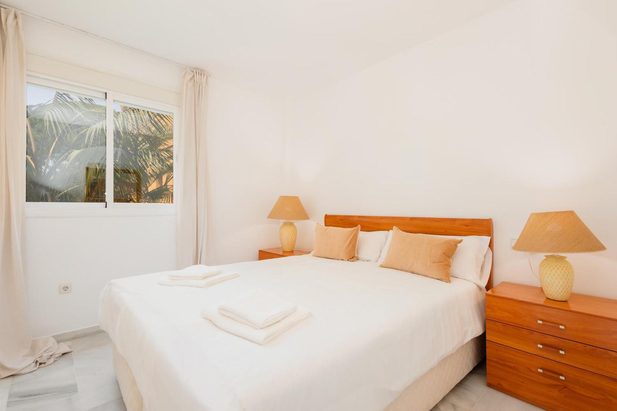 Apartment, Close To Beaches, Restaurants And Supermarkets, In Urb. Park Beach, Elviria