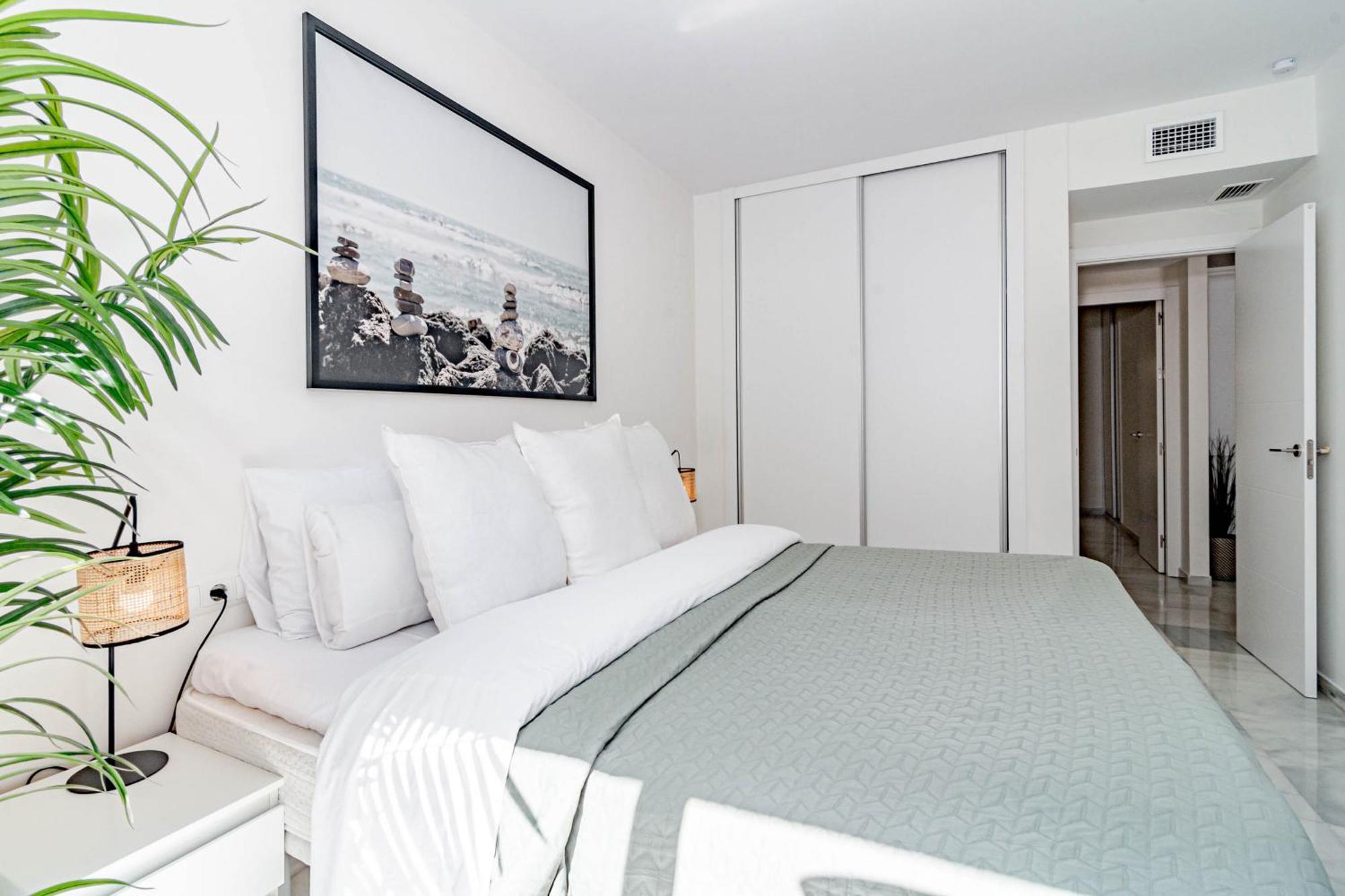 Lcr1- Lovely Ground Floor Apartment, Puerto Banus Apartamento