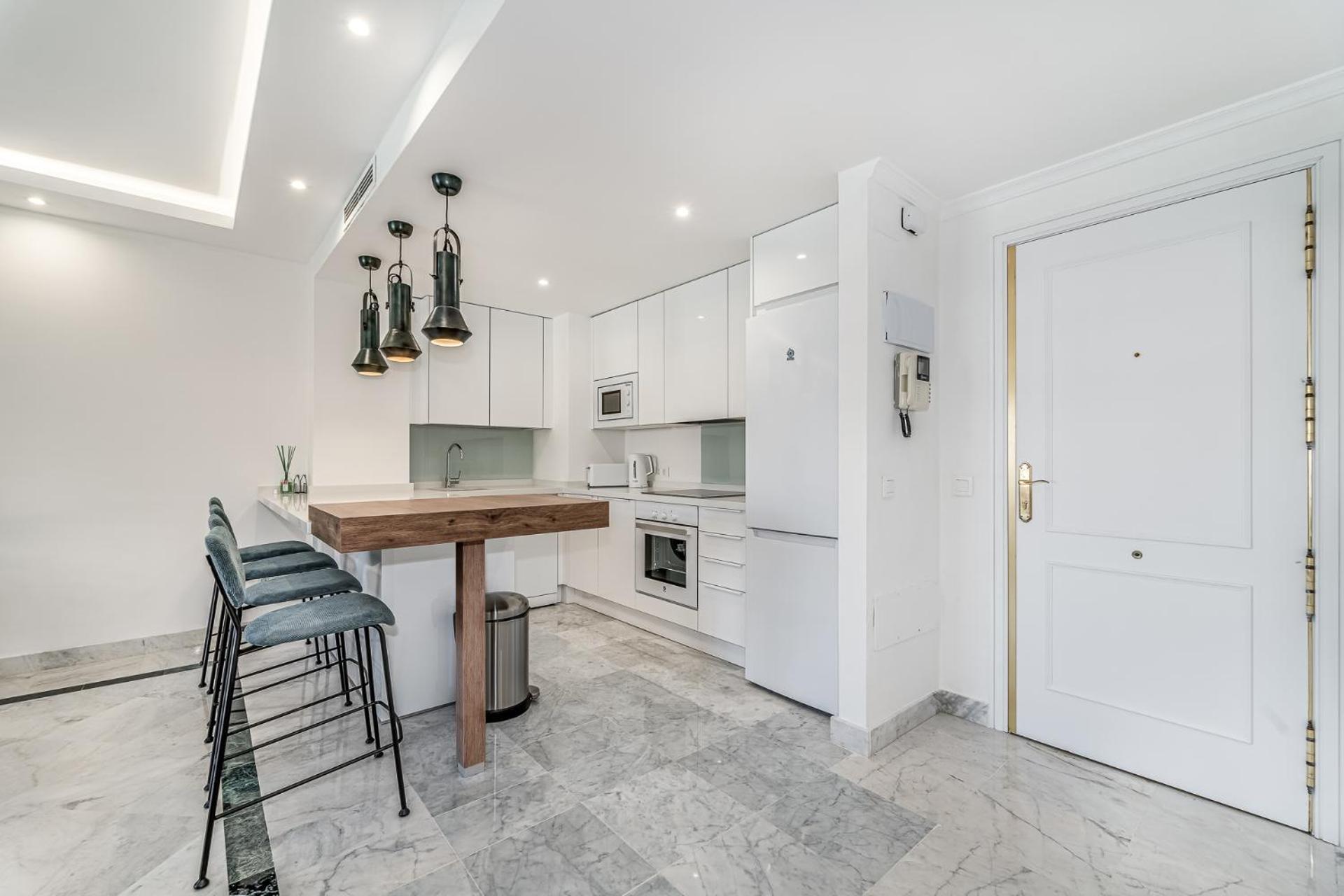 New&modern In The Heart Of Puerto Banús *