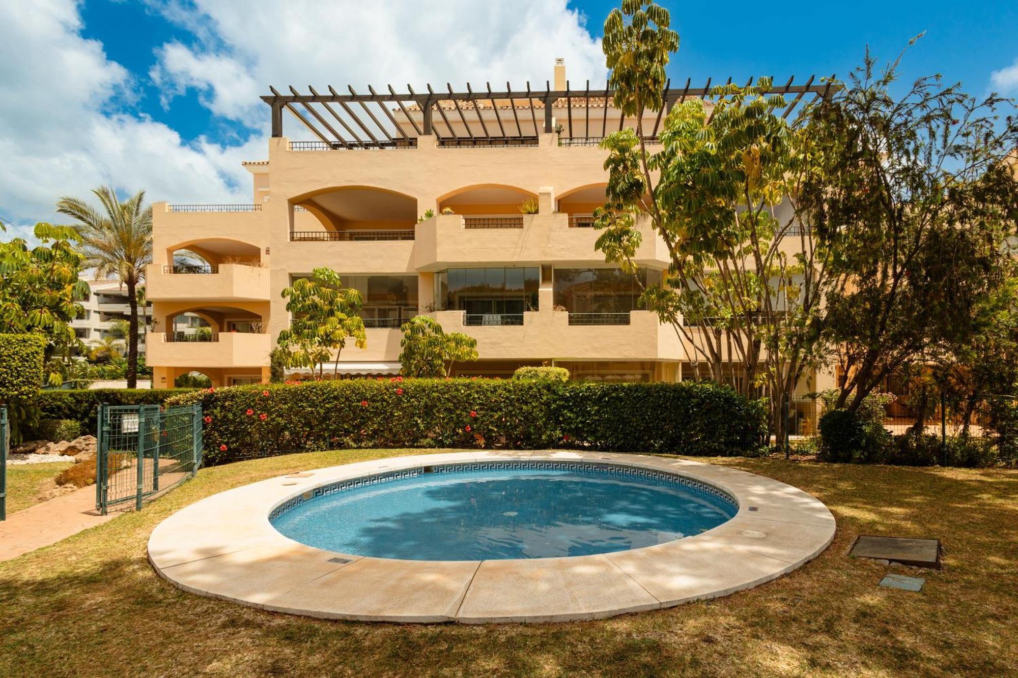 2 Bedroom Next To The In Elviria,