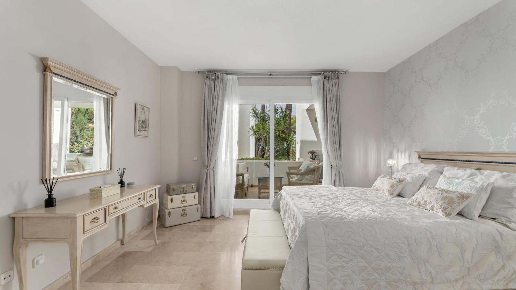 Palm - Luxury At First Line Apartment Marbella
