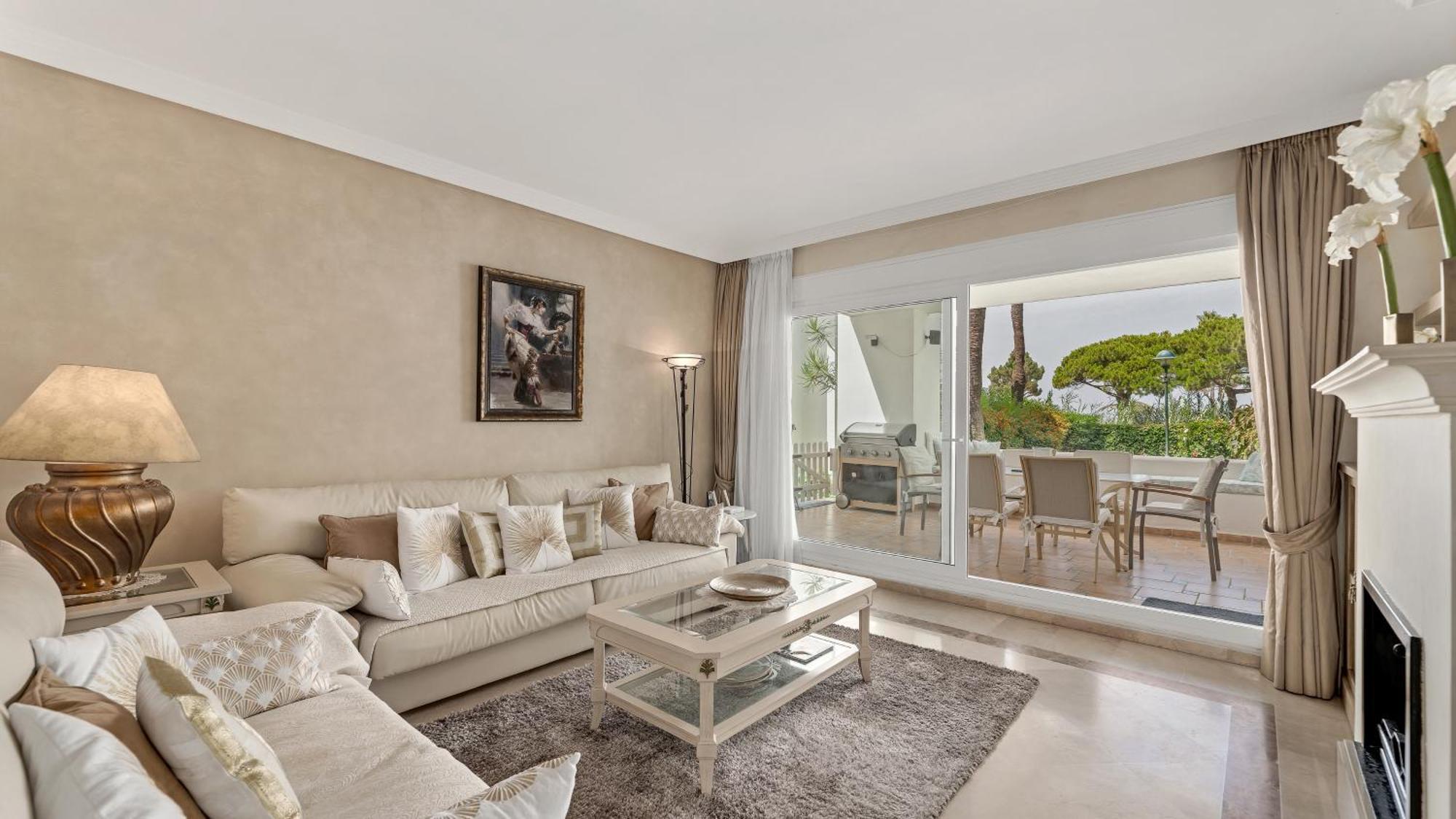 Palm - Luxury At First Line Apartment