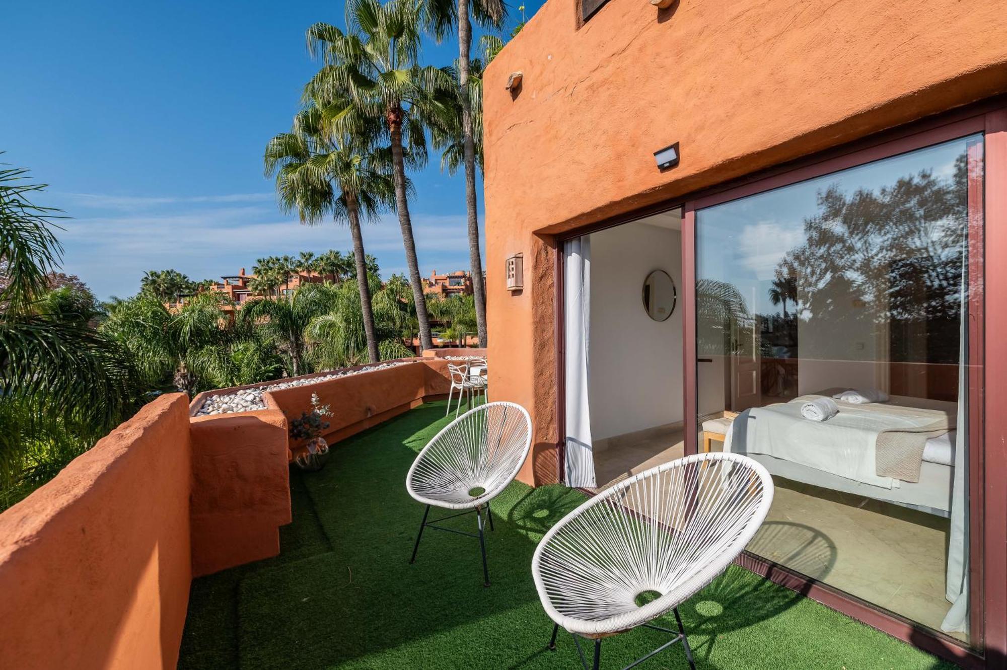 Vacation I La Alzambra Peaceful Hideaway With Sea Views Holiday home *
