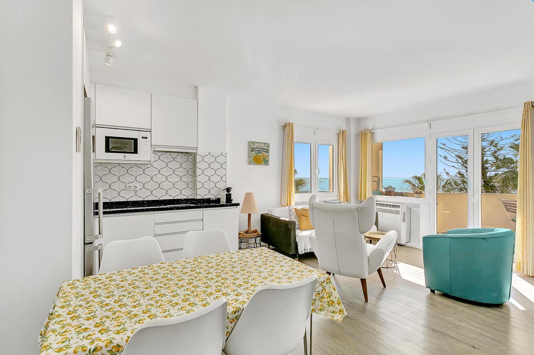 J95 Cabopino Apartment *