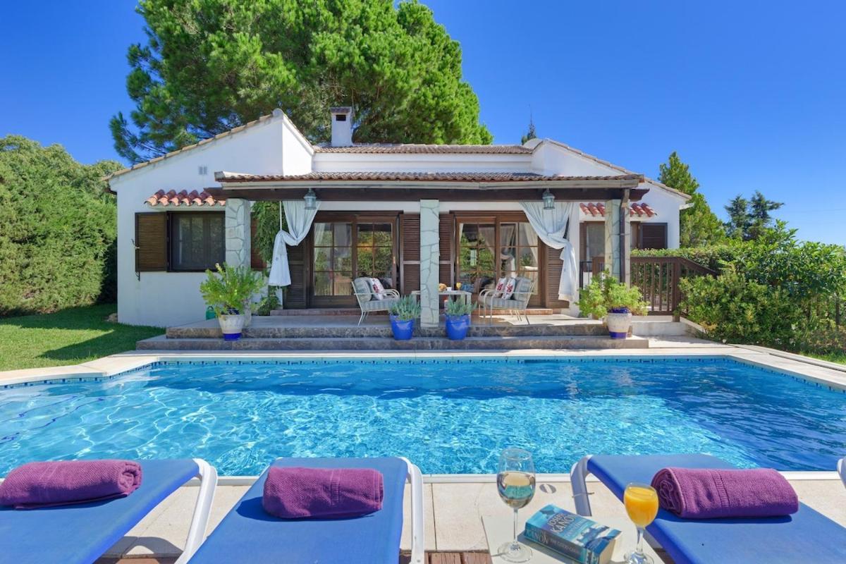 Casa Cumbre - 3 Bedroom Villa Marbella