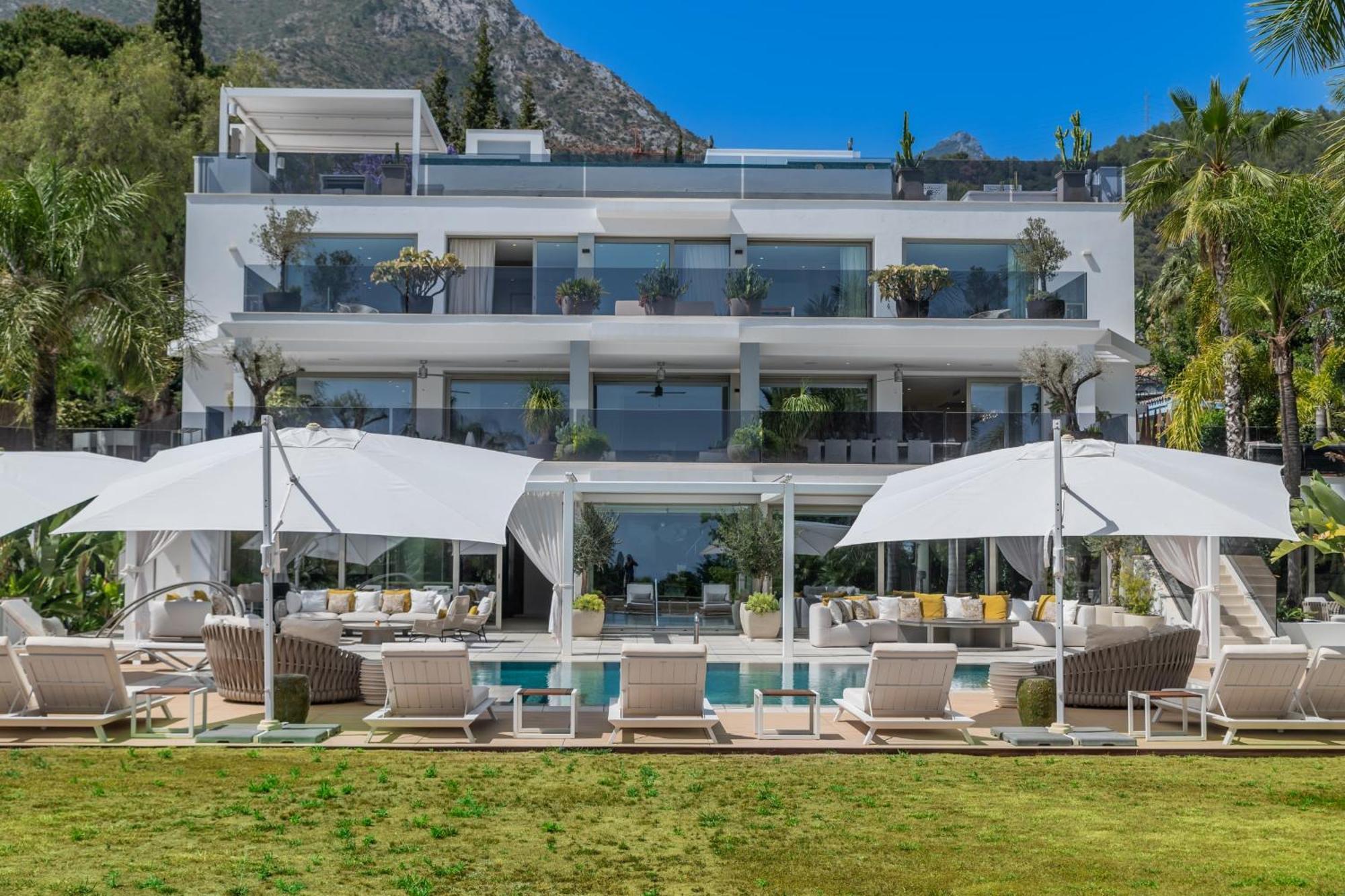 About Serenity Villa *