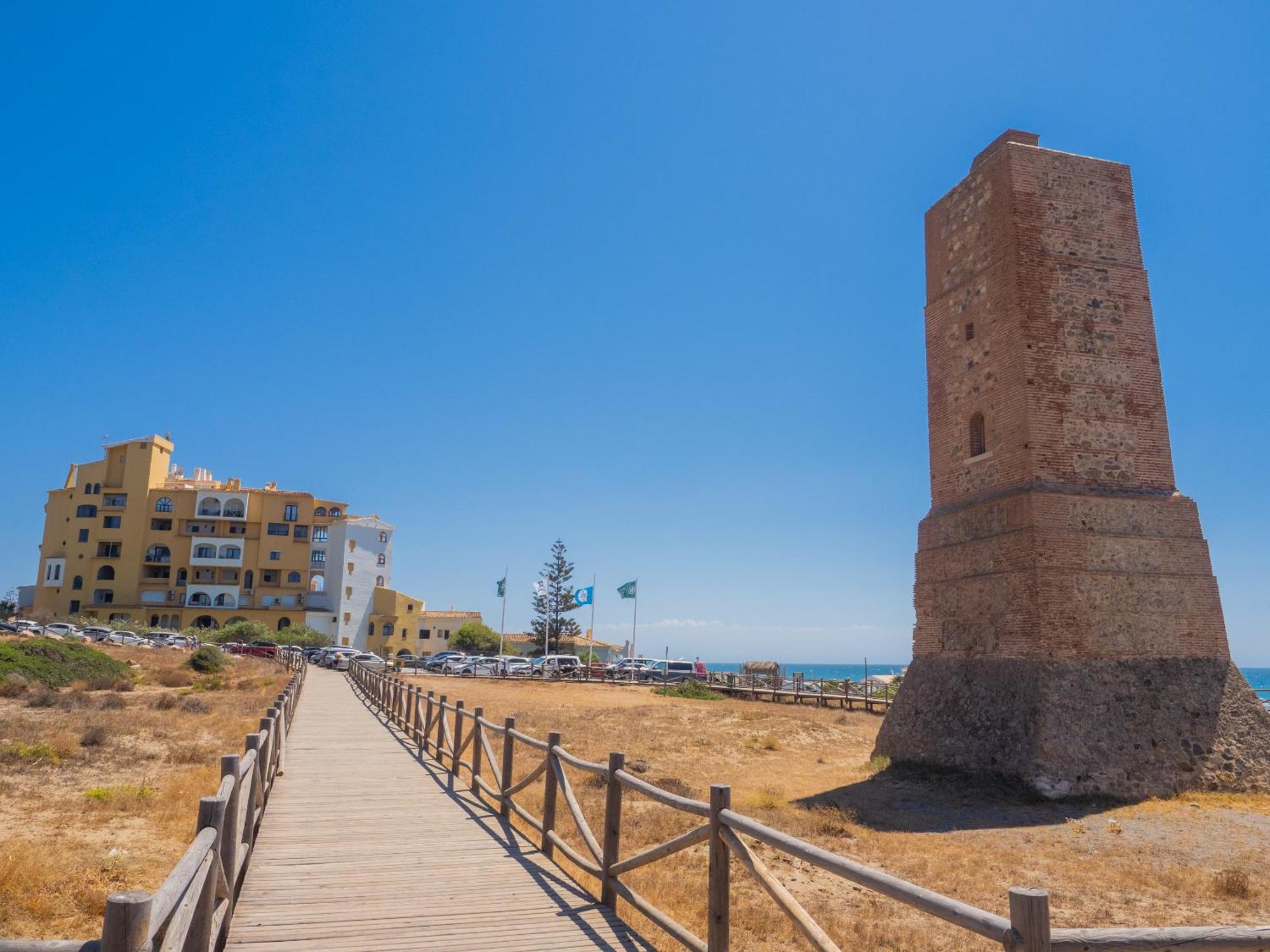Espectacular Atico De 5 Niveles En Puerto De Cabopino Appartement *