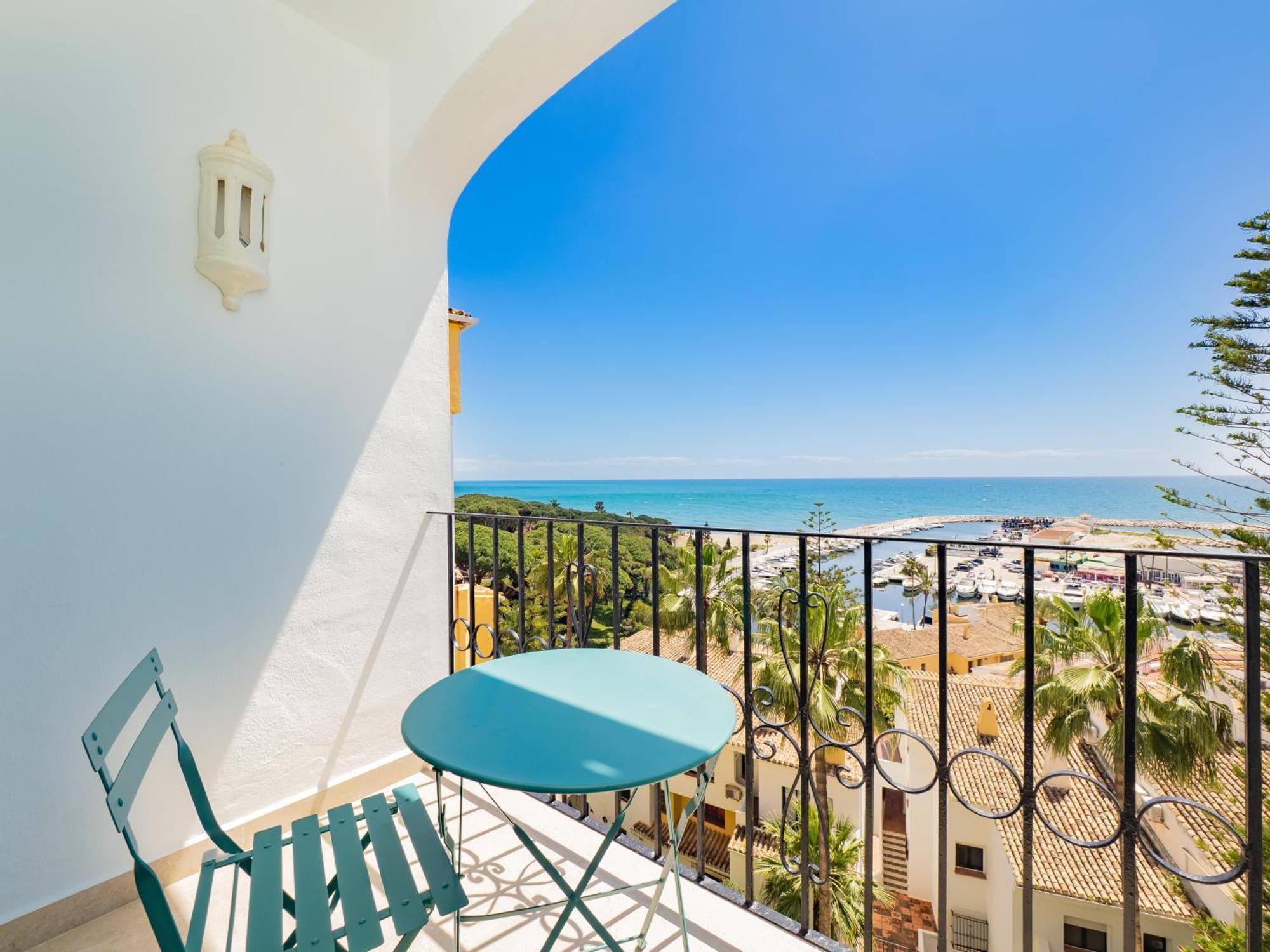 Espectacular Atico De 5 Niveles En Puerto De Cabopino Appartement *