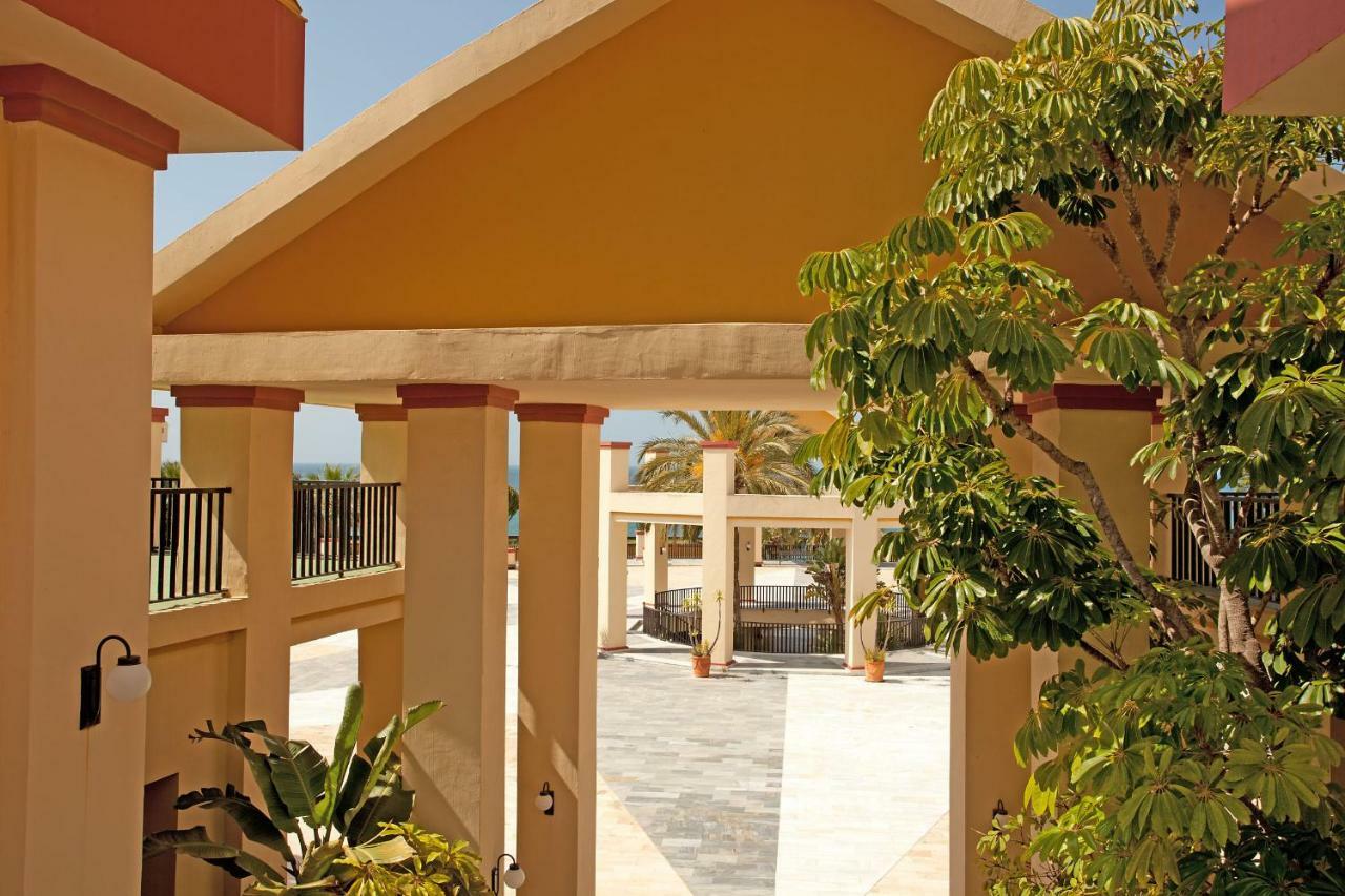 Varios Romana Playa Elviria Marbella
