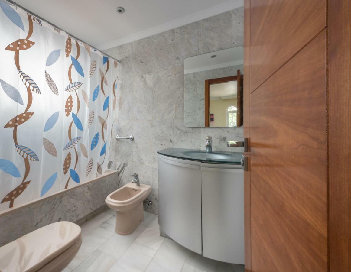 Downtown Seaview Apartment *