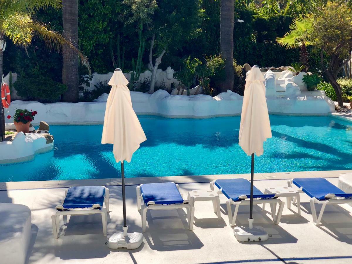 Luxury In La Isla, Walking Distance To Puerto Banus