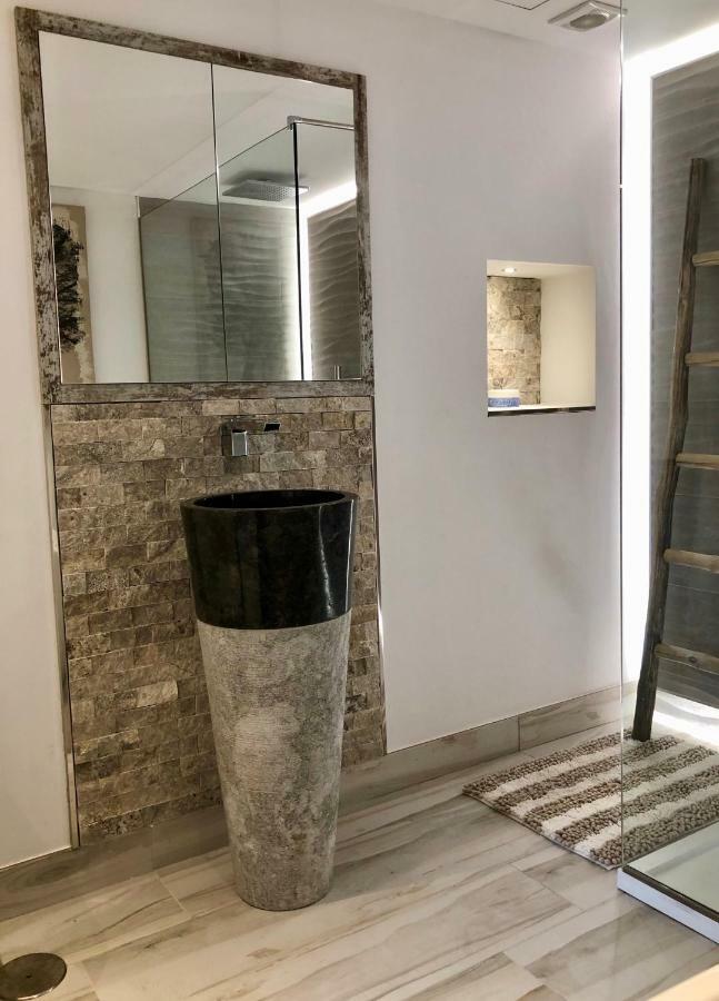 Apartment Luxury In La Isla, Walking Distance To Puerto Banus