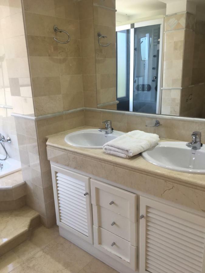 Apartment Luxury Elviria Hills Marbella