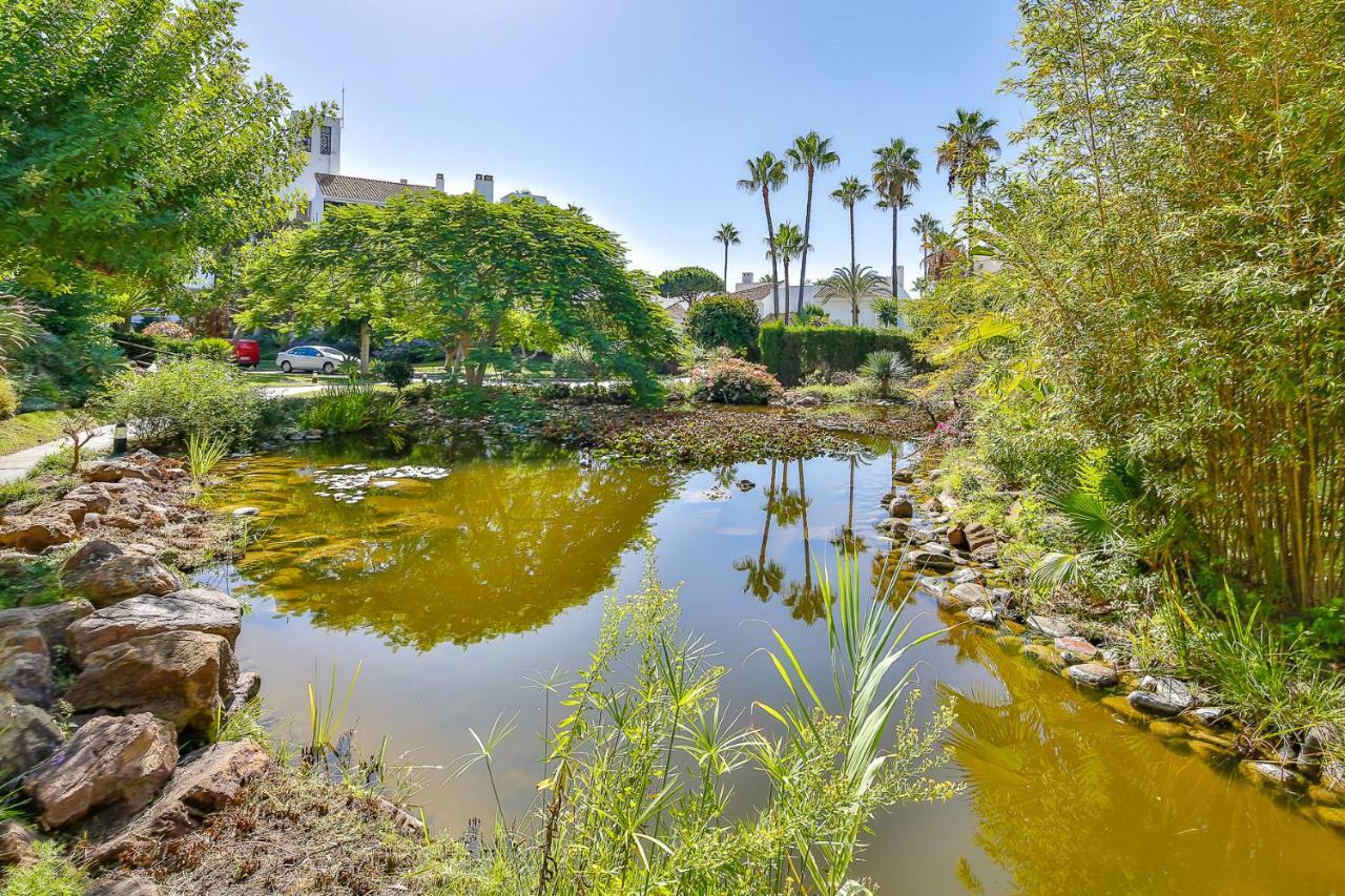 Jardines Golondrinas Elviria Apartamento