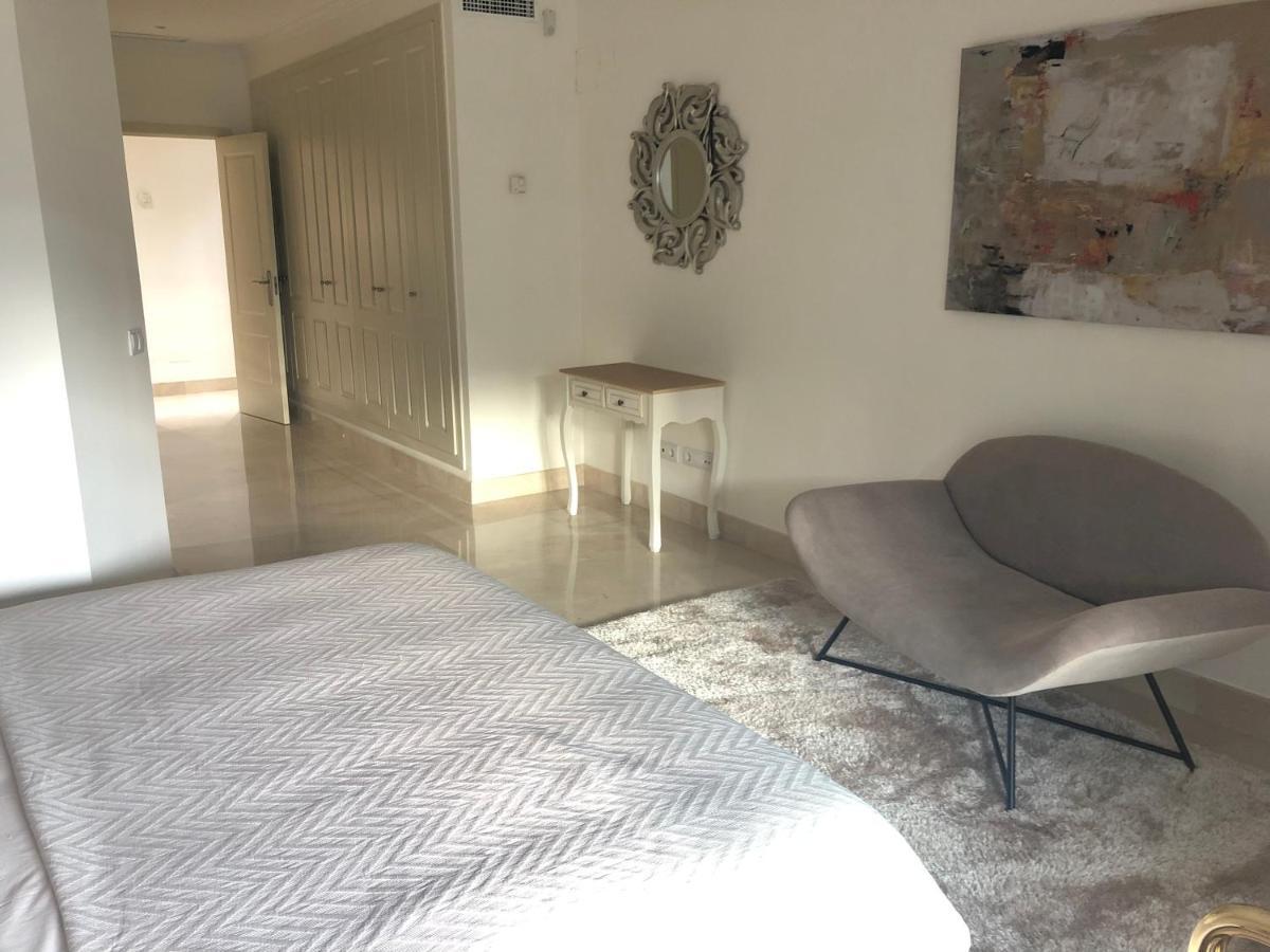 Luxury At Lomas Del Rey, Puente