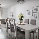 First Line Golf Apartment In Cabopino II