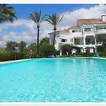 Marbella Holiday & Golf Garden Apartment