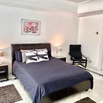 Puerto Banus Beachfront .Gray D\'Albion . Amazing Location