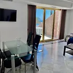 Puerto Banus Beachfront .Gray D\'Albion . Amazing Location