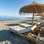 Pr45- Beach Front Apartment Puerto Banus