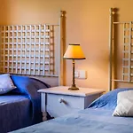 Spacious Apartment In Marbella