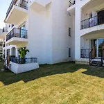 Sierra Park - 18 Newly Renovated Apartments With Pool, Gym, Jacuzzi And Padel
