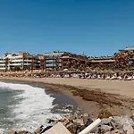 Apartment With 3 Bedrooms, Terrace, Indoor Pool And Sauna At 100 M From The Beach In Puerto Banus