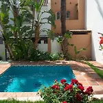 Beautiful And Quiet Family Townhouse In Great Location