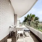 Modern 2 Bedroom Apt Rooftop Pool + Gym Rdr328