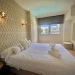 Marbella Downtown 45 With Pool By Homing