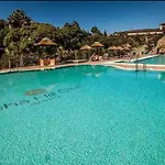 Luxury 2 Bedroom Apartment, Close To The Sea And The Golf Course, Aloha Hills Club Property