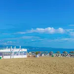 Lovely Apartment In Marbella With Kitchenette