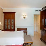 Guadalpin Suites