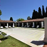 Luxurious Villa In Marbella With Swimming Pool