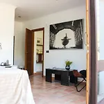 Apartamento En Milla De Oro