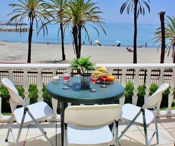 Puerto Banus Beachfront .Gray D\'Albion . Amazing Location