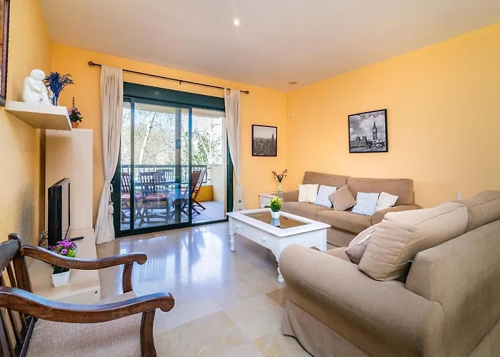 Spacious Apartment In Marbella