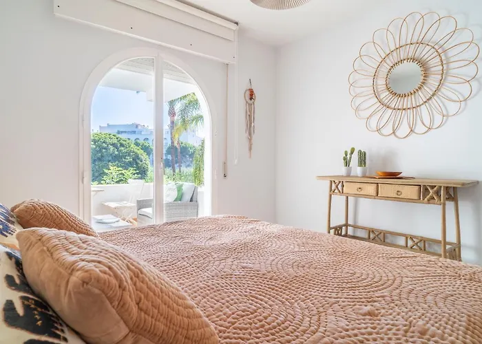Sanders Beach - Stunning Villa Near Puerto Banus