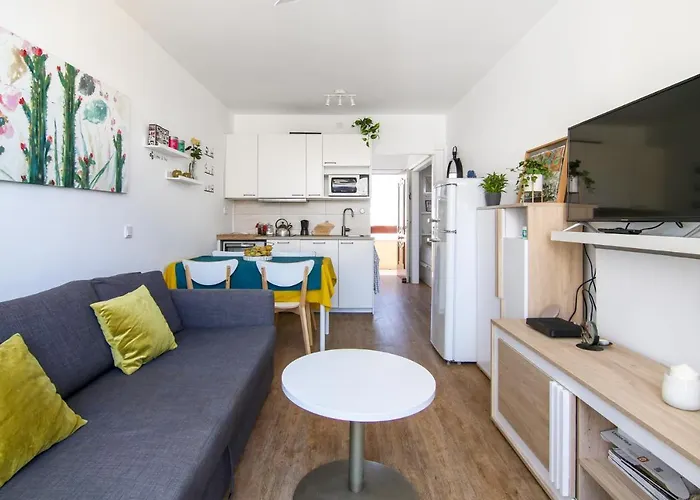 Marbella Central Beach & Pool By Homing