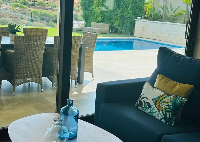 Villa Issa Private Loft In Marbella