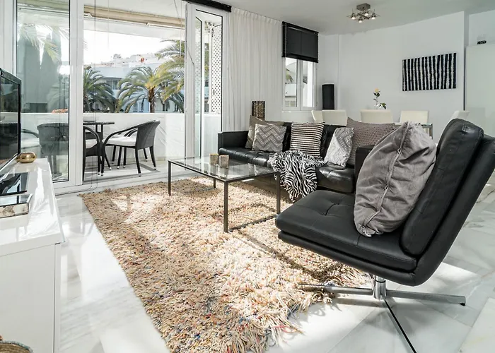 Mr- Cozy 4 Sleep Flat In Marbella, Great Location