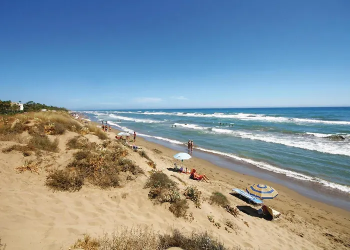 Gorgeous Apartment In Marbella With Wifi