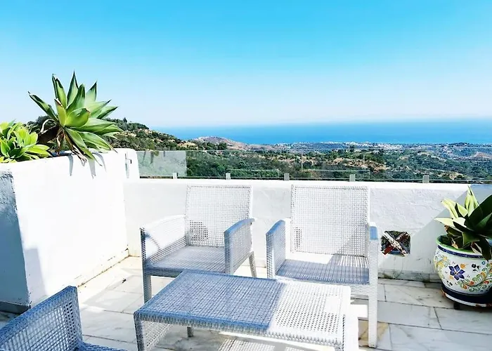 La Mairena - Duplex With Panoramic Sea Views