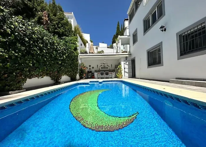 Wonderful Private Villa Near Beach With Sea Views