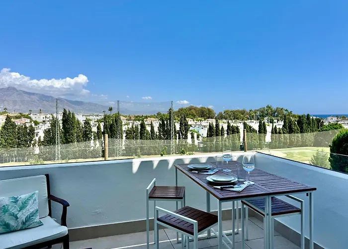 Sea And Mountain Views Penthouse In Guadalmina - Eaw Homes