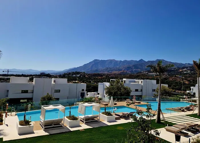 Elegant 3 Bedroom Home Next To Santa Clara Golf