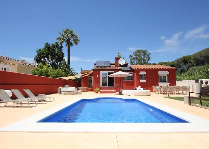 villa in puerto banus