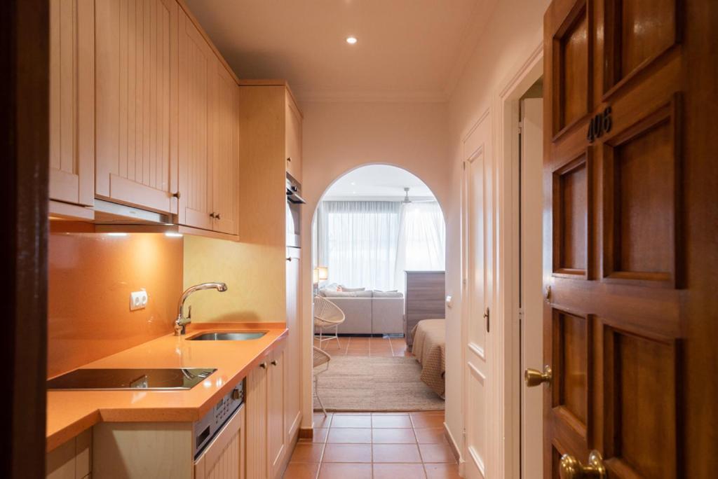 Luxe Del Golf - Brisas Apartment